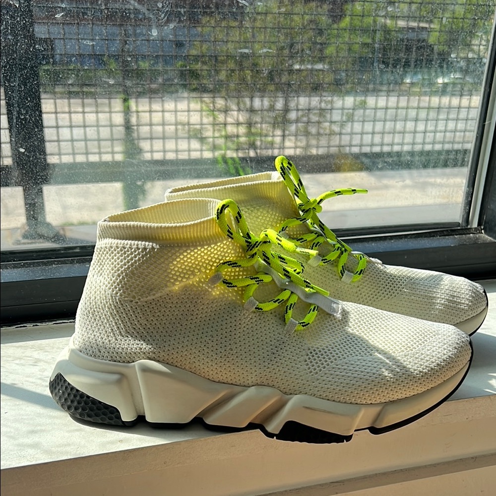 Balenciaga White and Green Sneakers with Sock-Like Fit - Picture 3 of 5